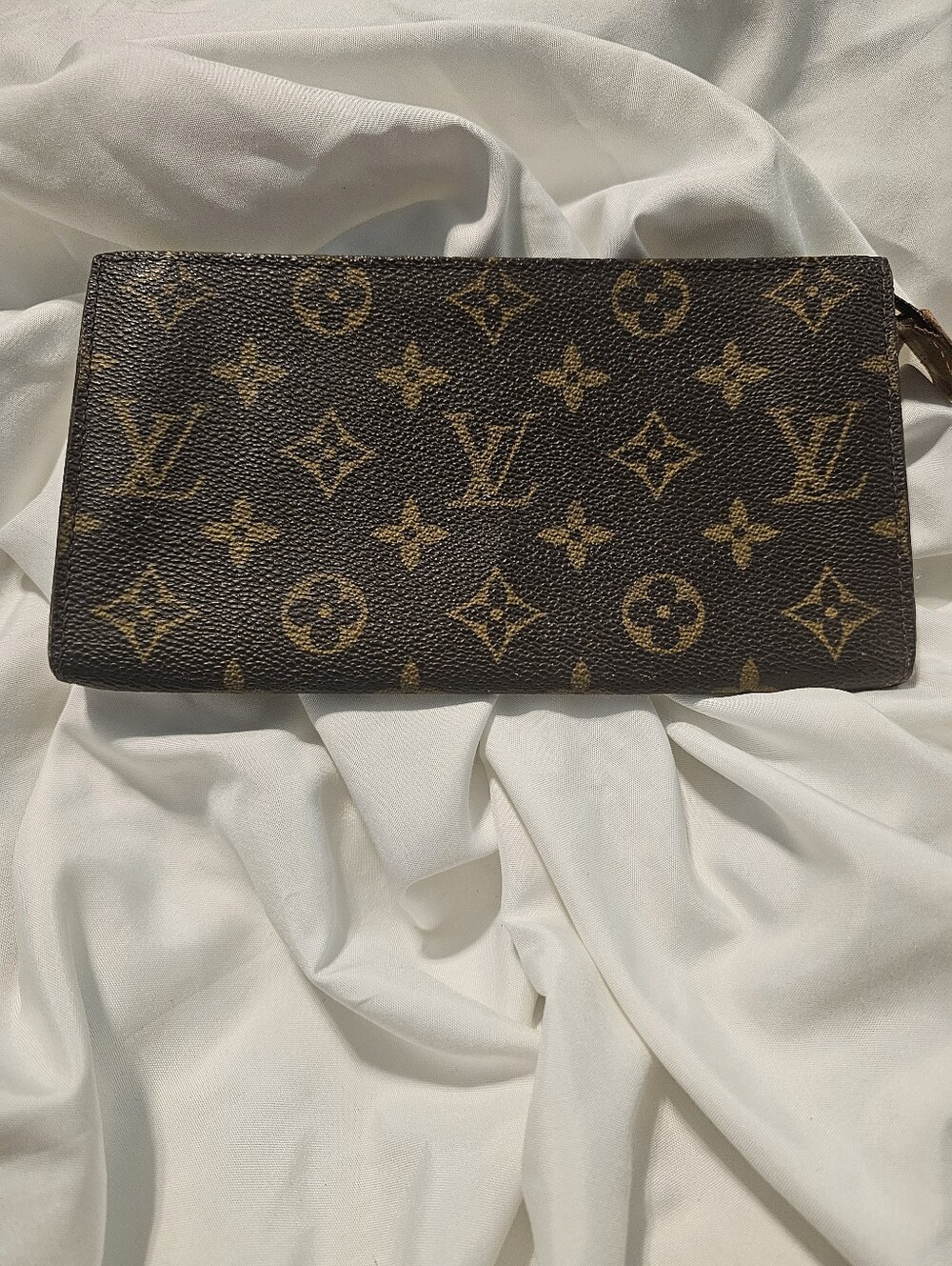 LOUIS VUITTON MONOGRAM POCHETTE